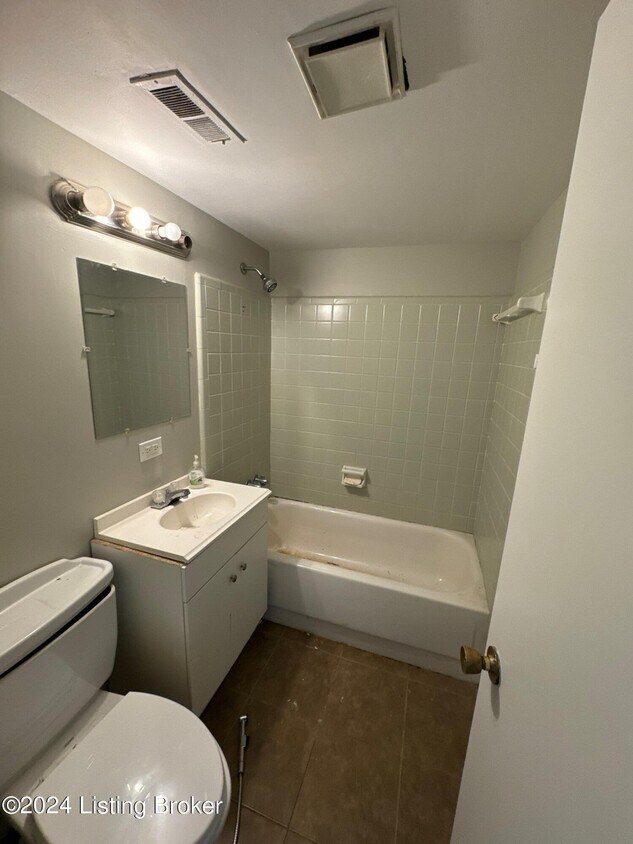 Building Photo - 9712 Mary Dell Ln
