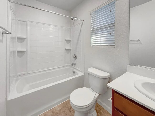 Building Photo - 3775 Rynders Way