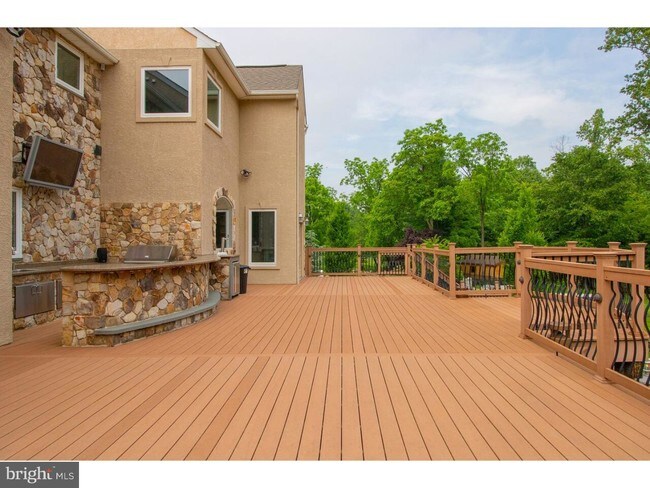 Foto del edificio - 111 Pancoast Pl