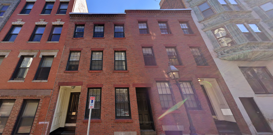 Building Photo - 61 Joy St