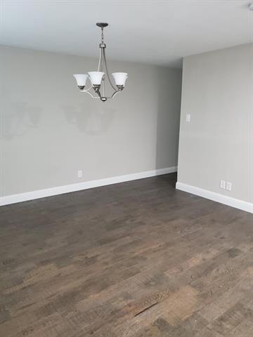 Foto del edificio - 518 Burnwood Dr