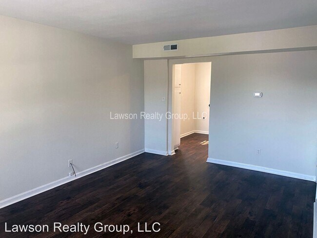 Building Photo - 330 Maddock Ave NE