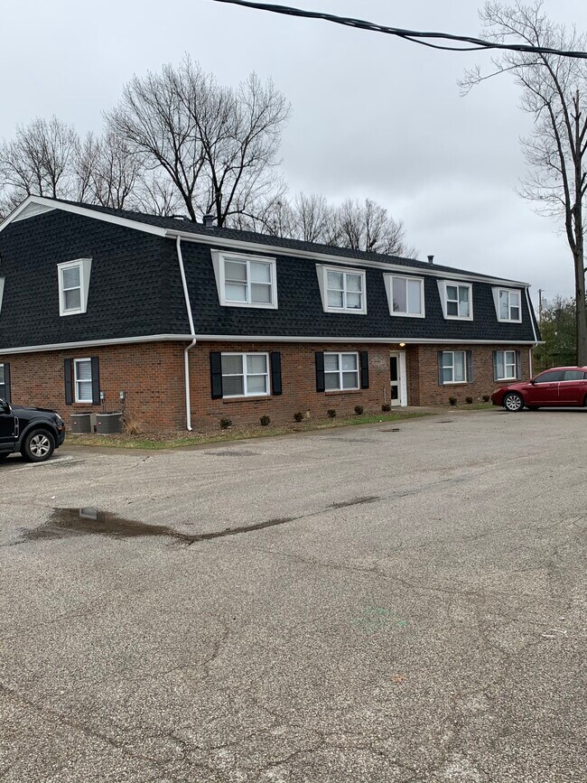 Legion Park & Heartwood Court Apartments Apartments in Owensboro, KY