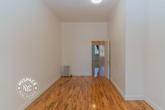 Foto del edificio - 293 Jefferson St