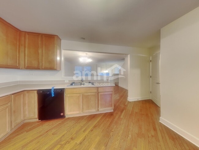 Foto del edificio - 2449 Emily Ln