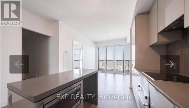 Building Photo - 7 Grenville St