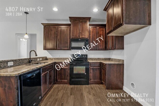 Foto del edificio - 4807 Henry St