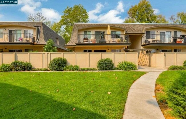 Building Photo - 1095 Mohr Ln
