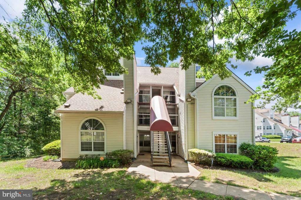 Foto principal - 1013 Fallcrest Ct