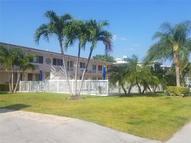 Foto del edificio - 3201 SE 12th St