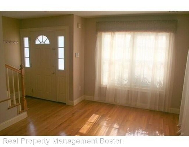Building Photo - 3 br, 2.5 bath House - 18 Batchelder St #18