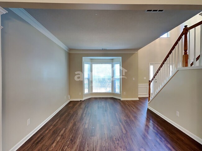 Building Photo - 3032 Donamire Ave NW
