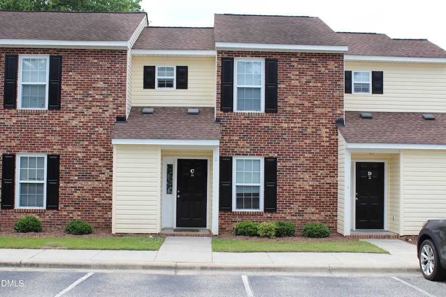 Building Photo - 324 Mae Byrd Rd