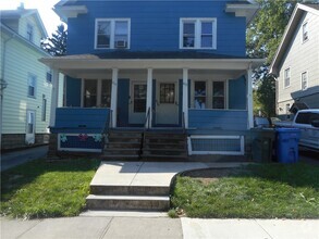 Building Photo - 613 Magee Ave
