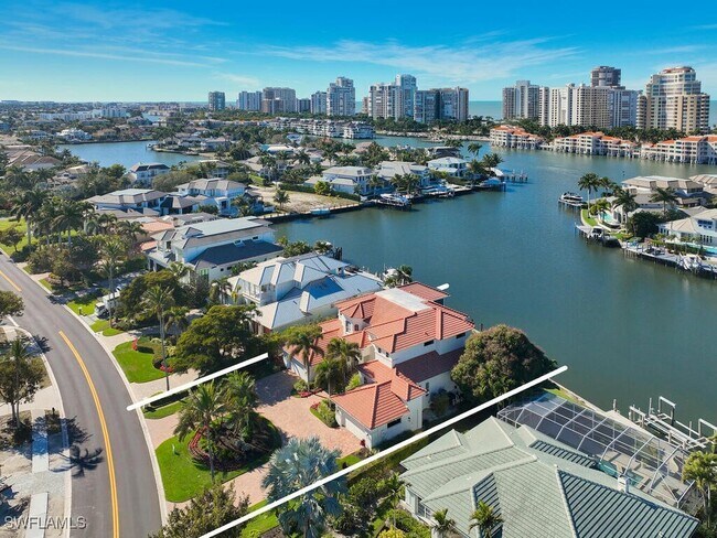 Foto del edificio - 4419 Crayton Rd