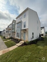 Building Photo - 15386 Oasis Sun Wy