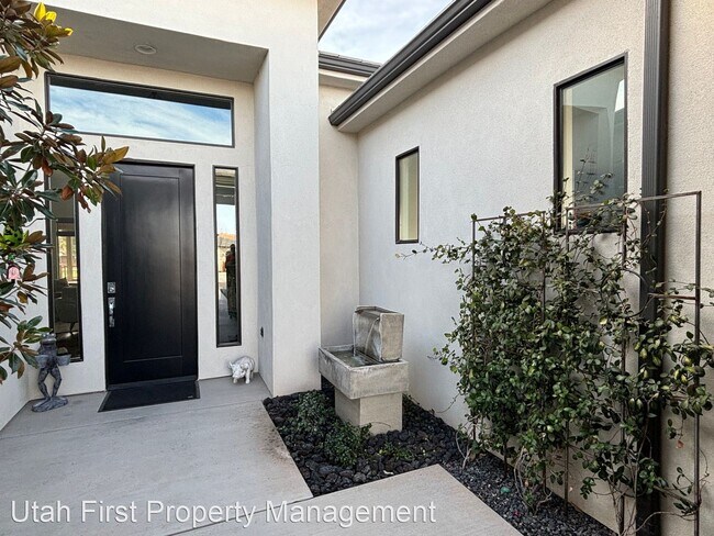 Foto del edificio - 3 br, 2.5 bath House - 1092 W Goldenrod Ci...