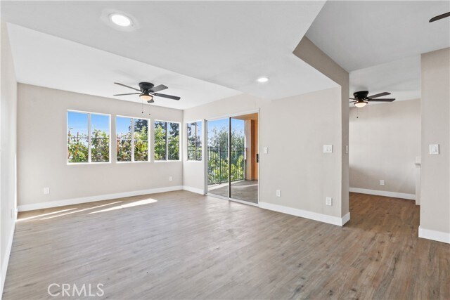 Foto del edificio - 6374 Gage Ave