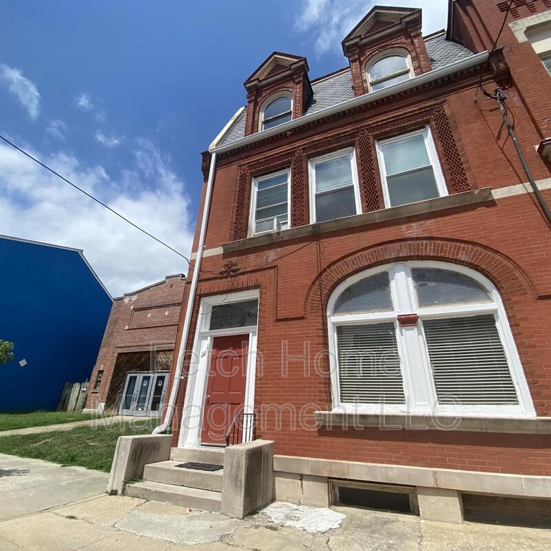 122 W Market St Unit 3, Marietta, PA 17547 Condo for Rent in Marietta