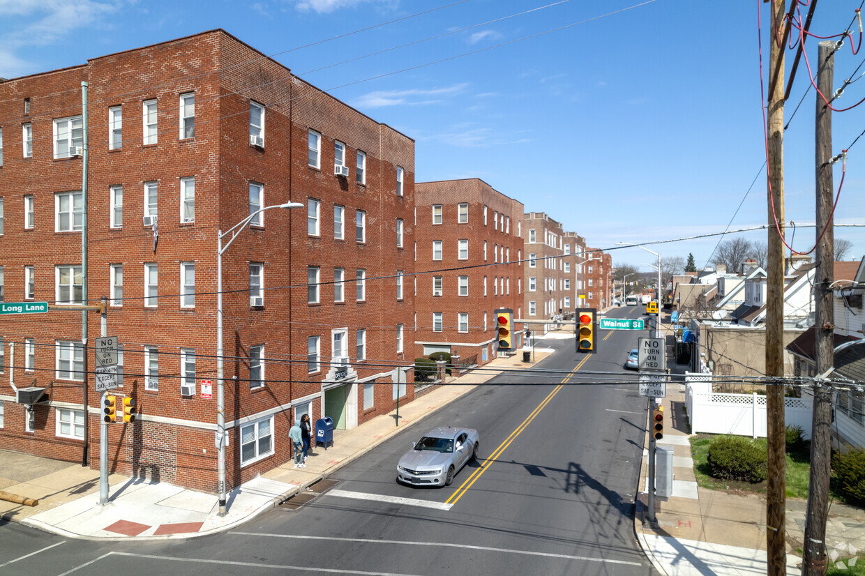 Primary Photo - Long Lane Apartments