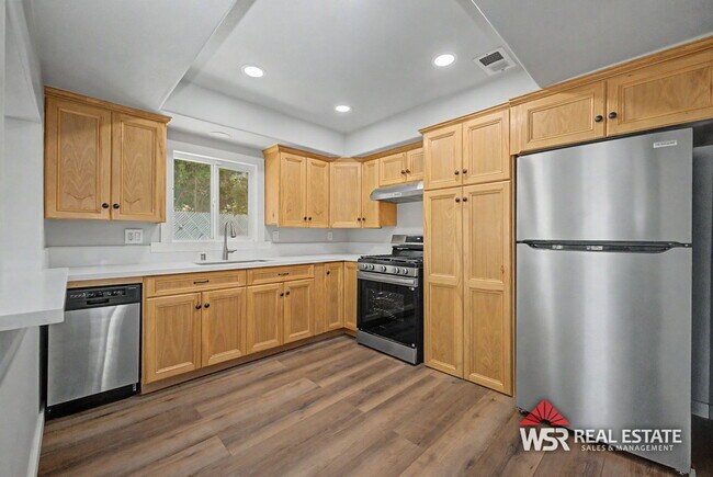 Foto del edificio - 1030 E Brockton Ave