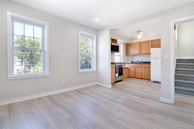 Foto del edificio - 57 Sterling Ave