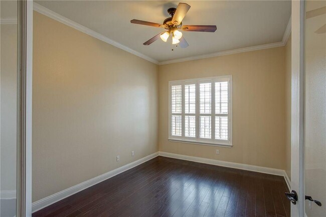 Building Photo - 15809 Dink Pearson Ln