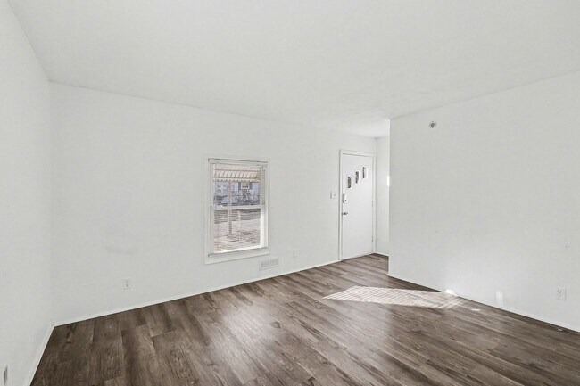 Foto del edificio - Beautiful 2 Bedroom 1 Bathroom house in Kansas City!