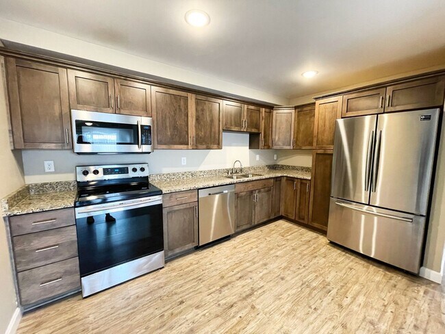 Foto del edificio - 3301 Silverthorn Ln