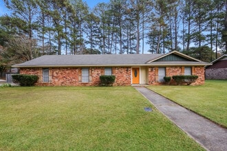 Building Photo - 132 Fern Valley Rd