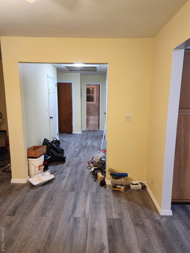 Foto del edificio - 166 Hillcrest Rd