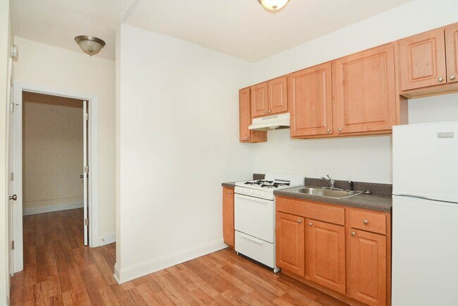 Building Photo - 1742 N Humboldt Blvd