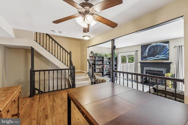 Foto del edificio - 297 Chelmsford Ct
