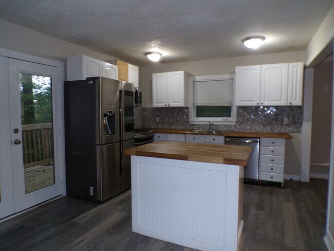 Foto del edificio - 525 85th St S