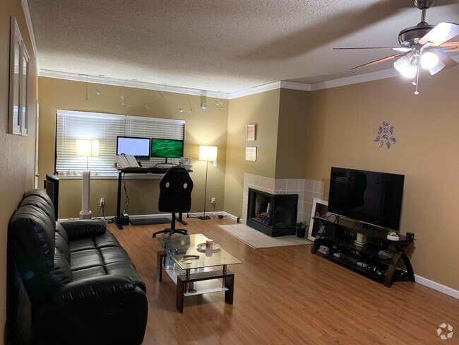 Building Photo - 4671 Albany Cir