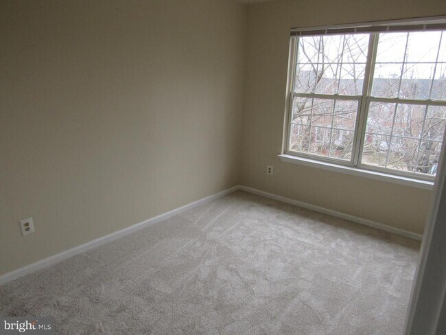 Building Photo - 13252 Golders Green Pl