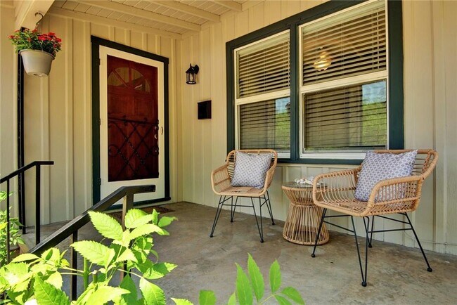 Foto del edificio - 2604 Addison Ave