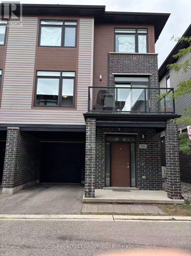 Photo du bâtiment - 3260 Singleton Ave