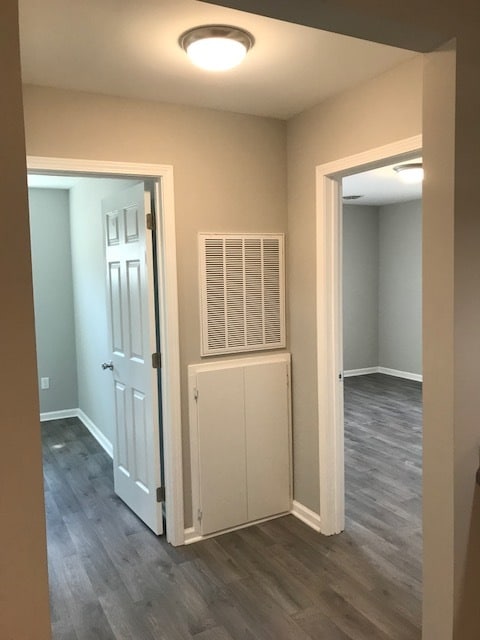 Building Photo - 605 N Adair Street Apt #2