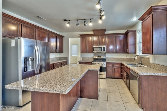 Building Photo - 242 Water Bridge Ct