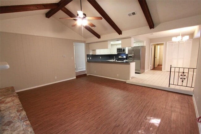 Building Photo - 6606 Betty Cook Dr