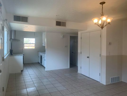 Building Photo - 1125 N Plata Cir