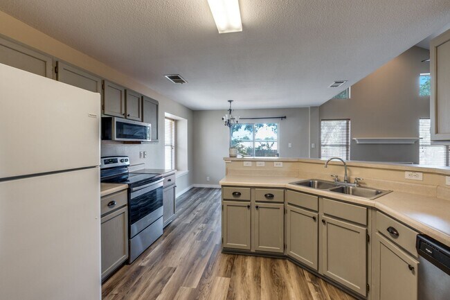 Foto del edificio - 3 Bedroom/2.5 Bath Guilbeau Gardens Subdivision