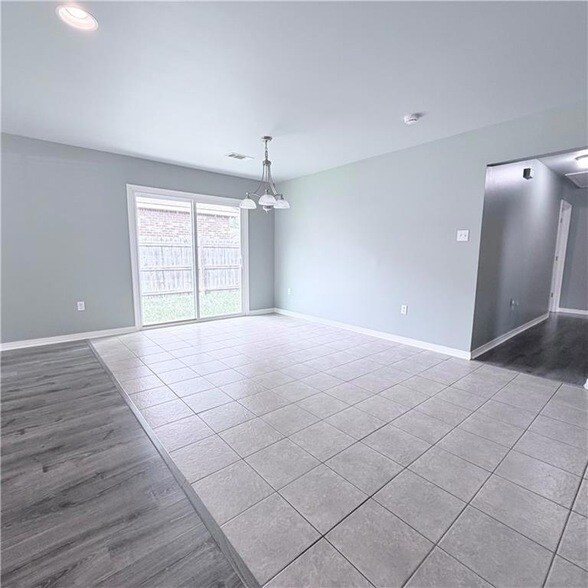 Building Photo - 1307 Bauerle Rd