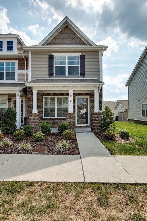 Building Photo - 2521 River Trail Dr