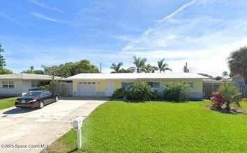 Building Photo - 241 Fay Dr