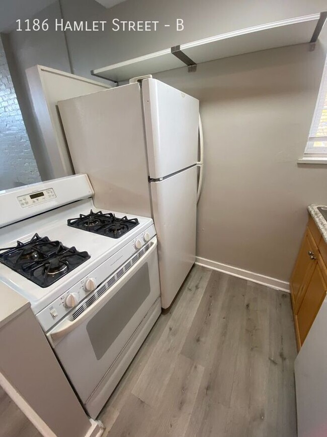 Foto del edificio - 1186 Hamlet St