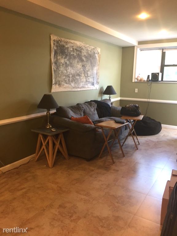 Foto principal - 3250 42nd St