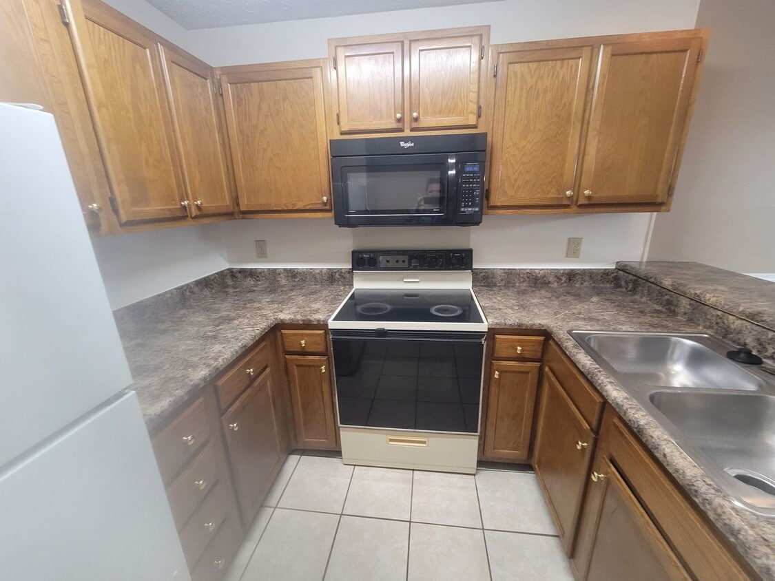 Foto principal - 2 bedroom Ground Floor!