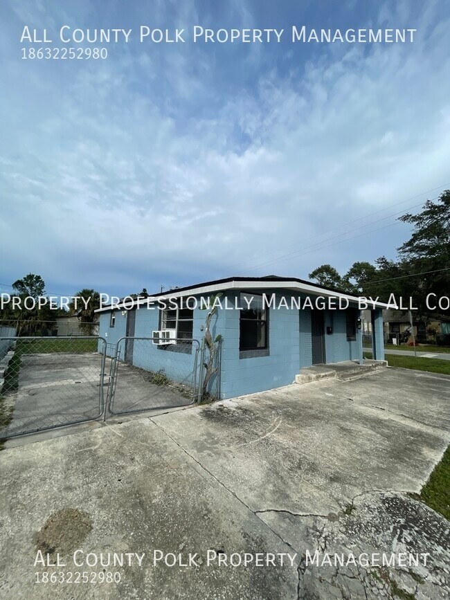 Building Photo - Nice 2/1 Duplex in Lakeland. Water Included!
